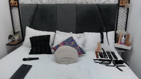Melissa online show from 01.25.25