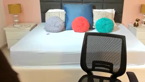 Snapshot of kyliebenson chatting on 11.07.25 Melissa online show from 11.07.25