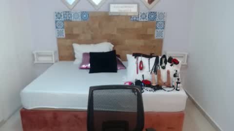 Melissa online show from 12.15.25