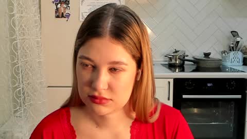 Snapshot of kylieblond chatting on 02.04.25 Din online show from 02.04.25