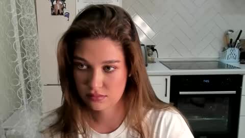 Snapshot of kylieblond chatting on 10.01.25 Din online show from 10.01.25