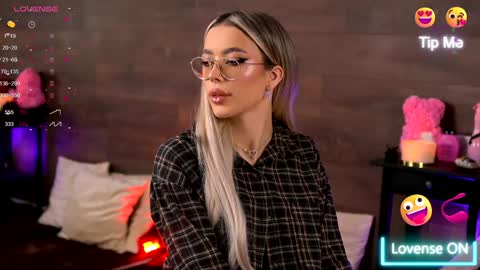 Kylie online show from 12.08.24