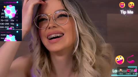 Kylie online show from 01.04.25