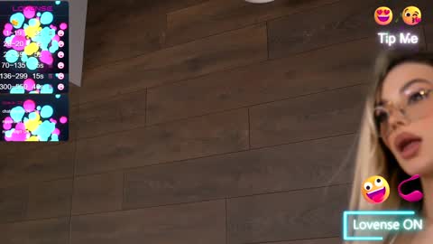 Kylie online show from 01.05.25