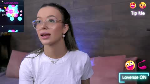 Kylie online show from 01.17.25