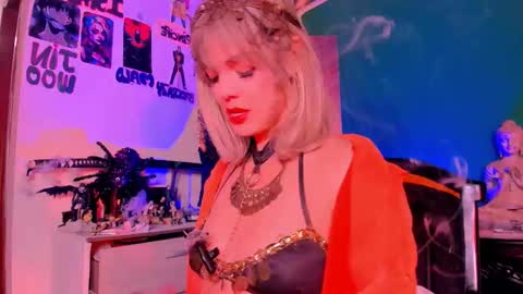   online show from 10.25.25