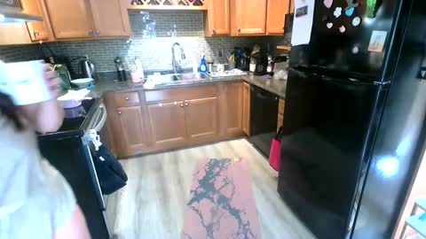 kylie not jenner online show from 04.25.26