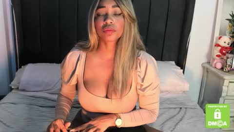 kylie white boobs online show from 02.17.26