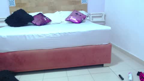 Kylie online show from 01.15.25