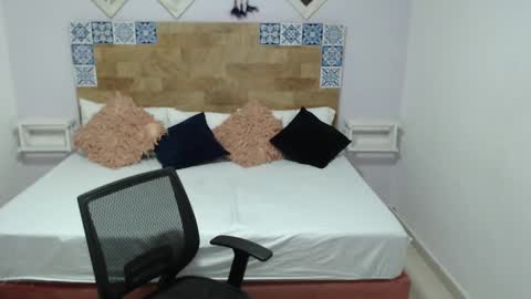 Kylie online show from 02.01.25