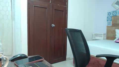 Kylie online show from 12.15.25