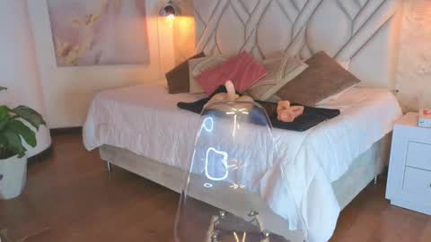 Snapshot of kylle_2050 chatting on 03.07.25 Kyle online show from 03.07.25