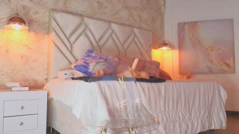 Snapshot of kylle_2050 chatting on 09.23.25 Kyle online show from 09.23.25