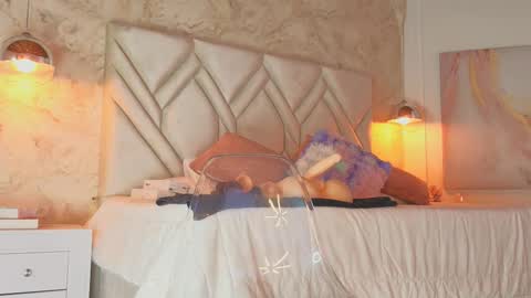 Snapshot of kylle_2050 chatting on 10.08.25 Kyle online show from 10.08.25