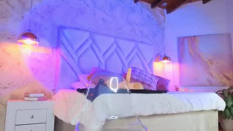 Snapshot of kylle_2050 chatting on 10.31.25 Kyle online show from 10.31.25