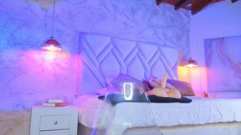 Snapshot of kylle_2050 chatting on 11.01.25 Kyle online show from 11.01.25