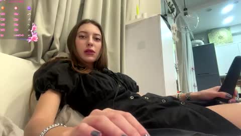 Selena online show from 04.22.26