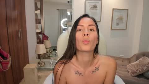 Kymberly online show from 01.05.25