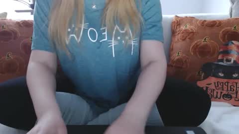 Snapshot of kymchi chatting on 10.21.25 Check Out My NSFW OnlyFans Link On Bio online show from 10.21.25