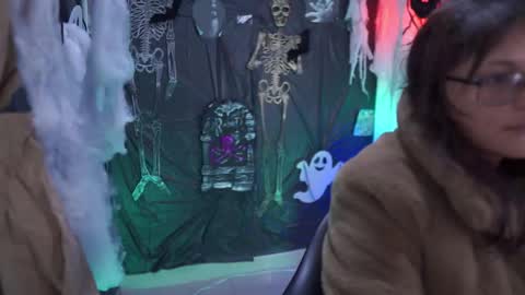 Kyomi online show from 10.18.25