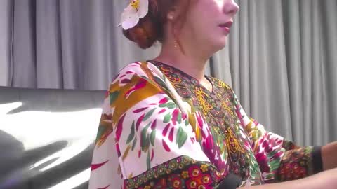 Kyra online show from 02.04.26