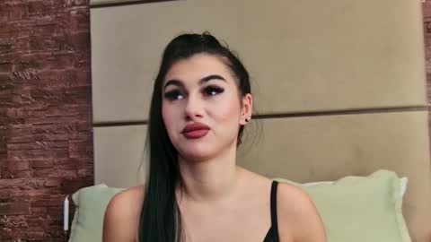 Snapshot of kyrahill_ chatting on 12.06.24 Kyra online show from 12.06.24