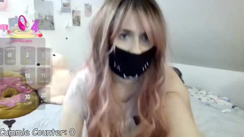 Kyra Wild online show from 09.23.25