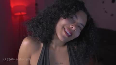 Snapshot of kyria__1 chatting on 10.17.25 schedule 300 pm - 1100pm colombia time online show from 10.17.25