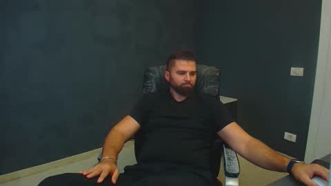 Snapshot of kysononyx chatting on 10.17.25 KysonOnyx online show from 10.17.25