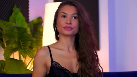 Kyssa online show from 10.06.25