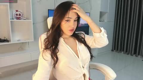 Snapshot of l1lpamp chatting on 03.10.25 Pampy online show from 03.10.25