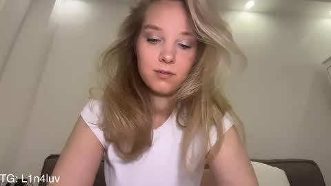 Snapshot of l1n4luv chatting on 05.28.26 lina online show from 05.28.26