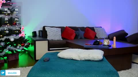 Viktoria White  online show from 12.12.24
