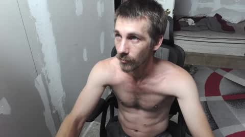 Snapshot of l1v1nth3dr3am chatting on 09.27.25 l1v1nth3dr3am online show from 09.27.25