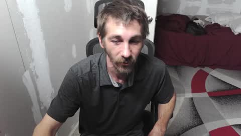 Snapshot of l1v1nth3dr3am chatting on 10.03.25 l1v1nth3dr3am online show from 10.03.25