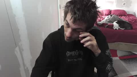 Snapshot of l1v1nth3dr3am chatting on 10.20.25 l1v1nth3dr3am online show from 10.20.25