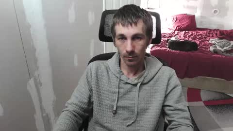 Snapshot of l1v1nth3dr3am chatting on 10.22.25 l1v1nth3dr3am online show from 10.22.25