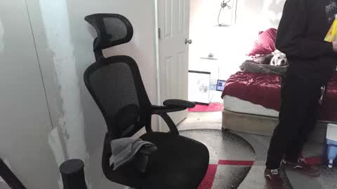 Snapshot of l1v1nth3dr3am chatting on 10.25.25 l1v1nth3dr3am online show from 10.25.25