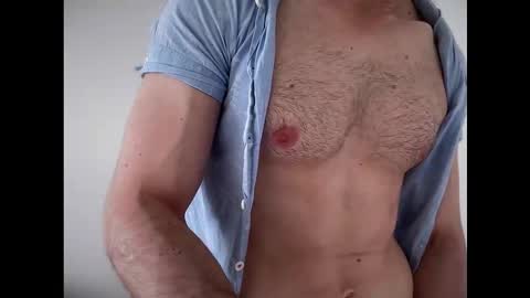 Snapshot of l3xxius chatting on 10.27.25 Alex online show from 10.27.25