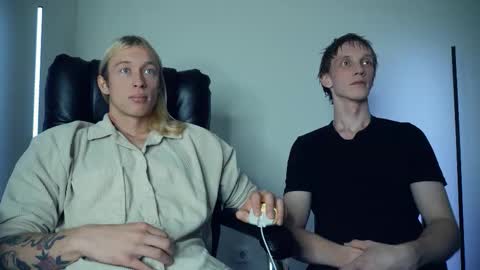 Snapshot of l_adonis_l chatting on 10.05.25 Adonis online show from 10.05.25