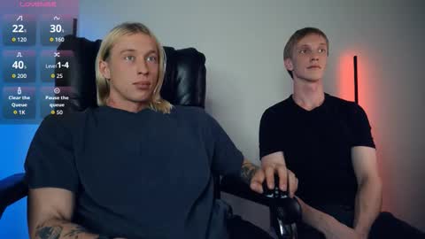 Snapshot of l_adonis_l chatting on 10.22.25 Adonis online show from 10.22.25