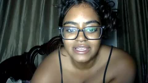 la_negra_domi22 online show from 09.08.25