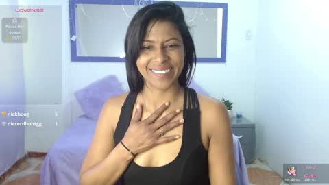 Snapshot of la_negritaa chatting on 06.08.26 Sara online show from 06.08.26