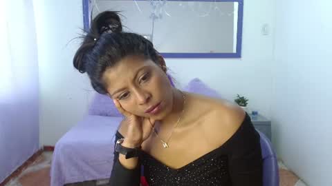 Snapshot of la_negritaa chatting on 06.09.26 Sara online show from 06.09.26
