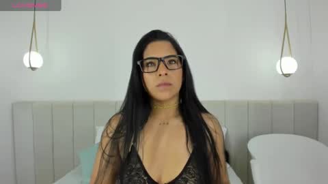 Victoria  online show from 02.15.25