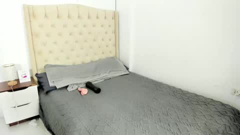 Snapshot of la_vida_lena_ chatting on 01.02.25 la_vida_lena_ online show from 01.02.25