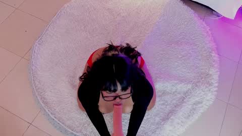 Cris  online show from 12.31.24