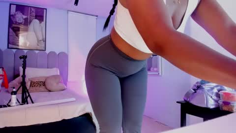 Cris  online show from 02.24.25