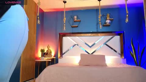 Cris  online show from 11.05.25