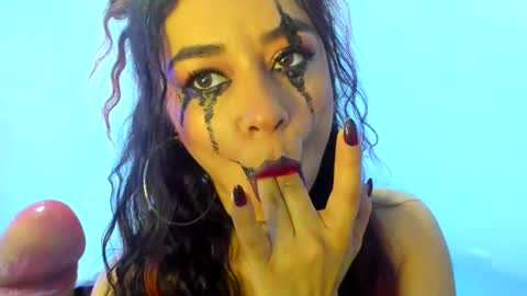 Snapshot of laady_marly chatting on 10.31.25 Marly online show from 10.31.25